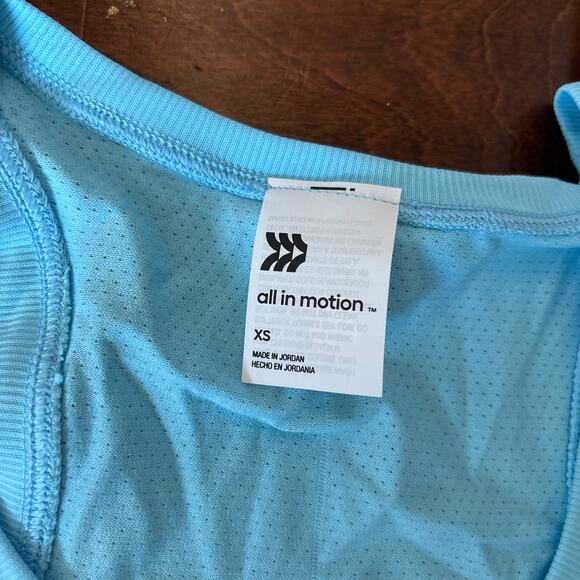 All In Motion Women's XS Athletic Racerback Tank Top Blue Seamless NEW - Picture 6 of 12